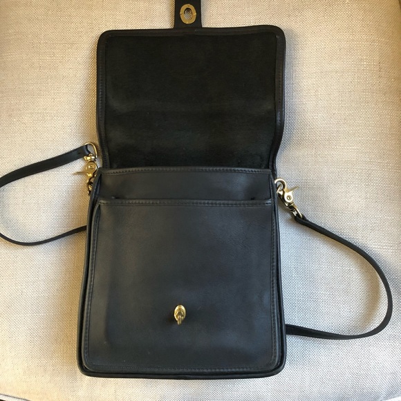 Coach Vintage Crossbody Black Turnlock Tophandle Station USA - Picture 8 of 10